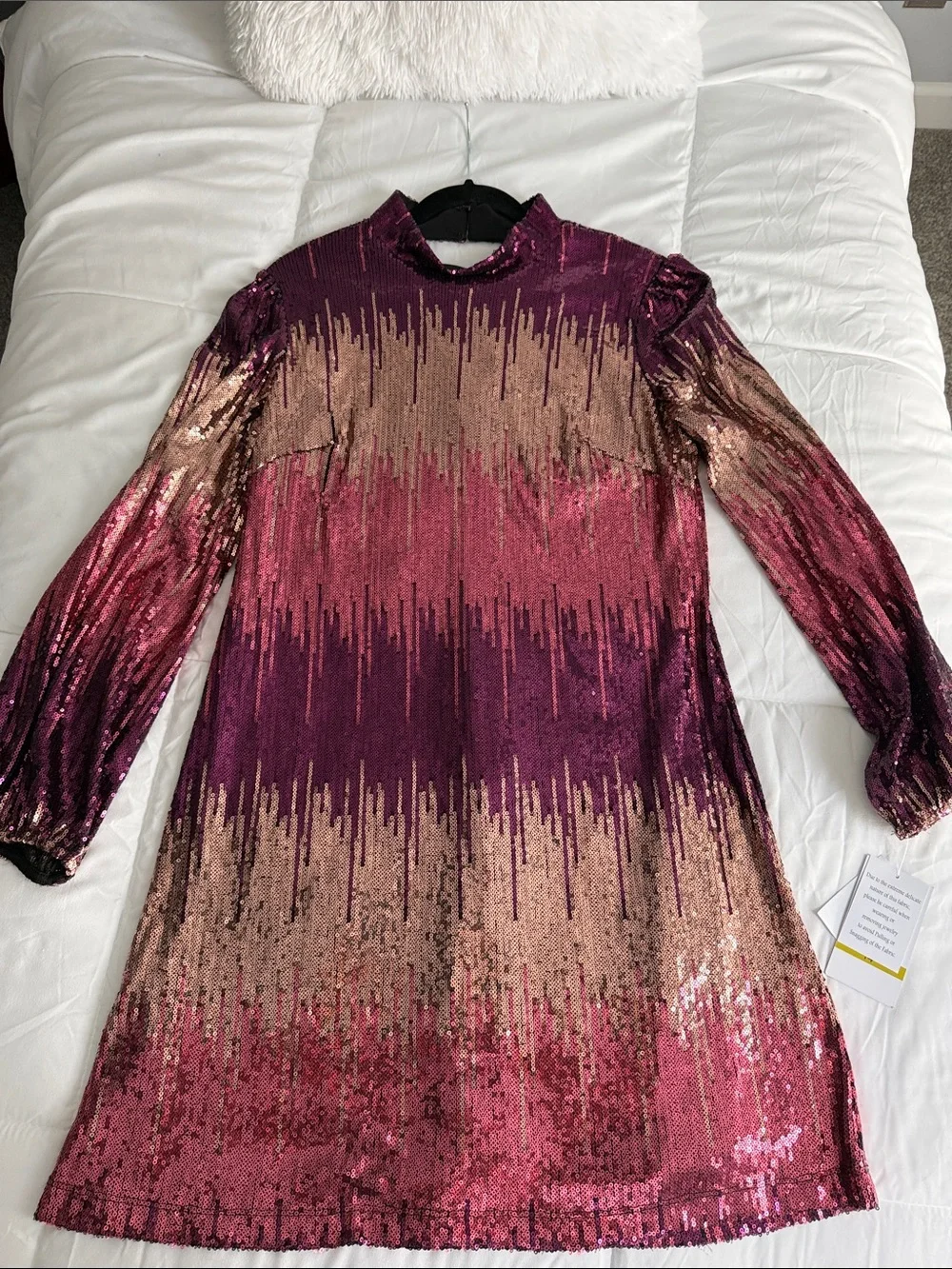 Maison Tara Sequin Ombre Shift Dress in Pink and Plum NWT - Picture 4 of 8